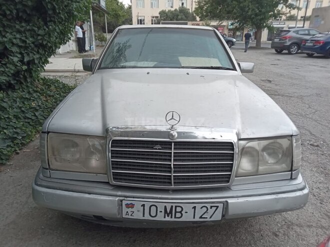 Mercedes E 200 1993, 172,500 km - 2.0 l - Bakı