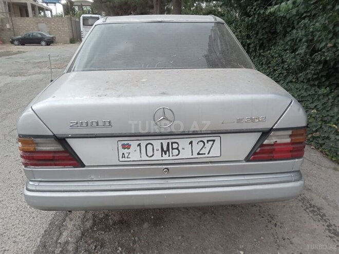 Mercedes E 200 1993, 172,500 km - 2.0 l - Bakı