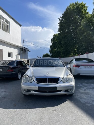 Mercedes C 240 2000, 200,000 km - 2.6 l - Zaqatala
