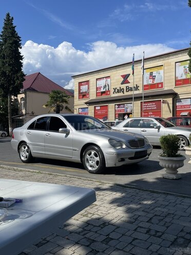 Mercedes C 240 2000, 200,000 km - 2.6 l - Zaqatala