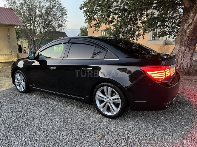 Chevrolet Cruze 2011, 261,489 km - 1.4 l - Füzuli