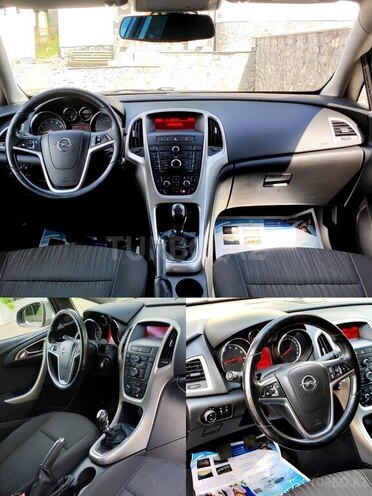Opel Astra 2011, 132,000 km - 1.4 l - Bakı