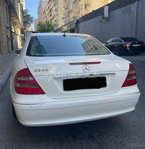 Mercedes E 240 2004, 266,000 km - 2.6 л - Bakı
