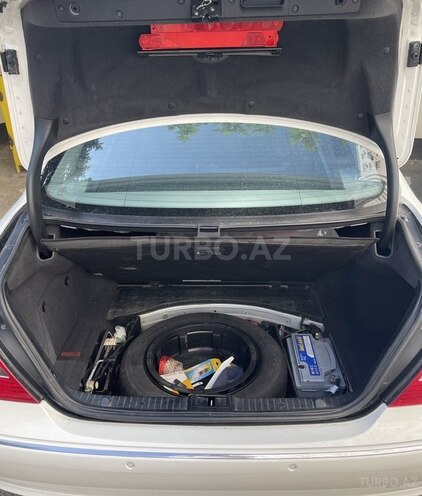 Mercedes E 240 2004, 266,000 km - 2.6 л - Bakı