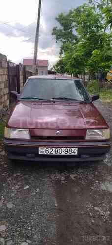 Renault  1996, 284,000 km - 1.4 l - Zaqatala