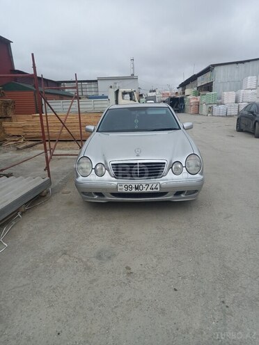 Mercedes E 240 2000, 450,000 km - 2.4 l - Bakı