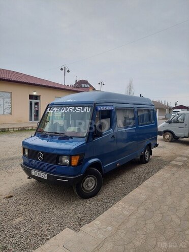 Mercedes 208 D 1992, 740,000 km - 2.9 l - Hacıqabul
