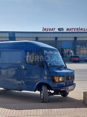 Mercedes 208 D 1992, 740,000 km - 2.9 l - Hacıqabul