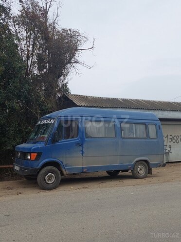 Mercedes 208 D 1992, 740,000 km - 2.9 l - Hacıqabul