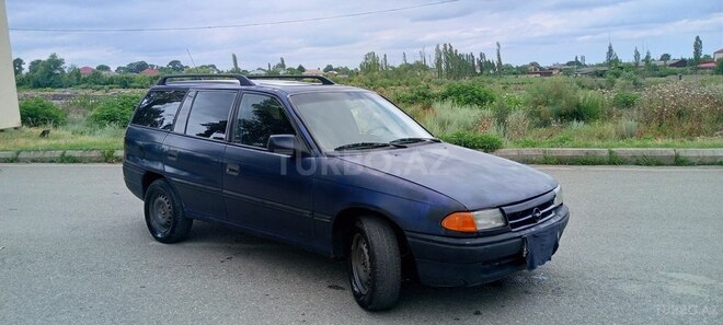 Opel Astra 1995, 252,395 km - 1.7 l - Quba