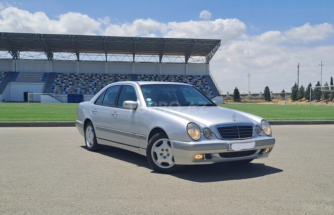 Mercedes E 270 2001, 398,056 km - 2.7 l - Bakı