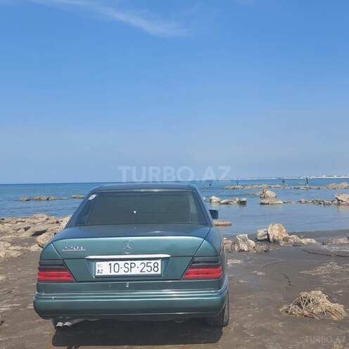 Mercedes E 220 1993, 404,472 km - 2.2 l - Bakı