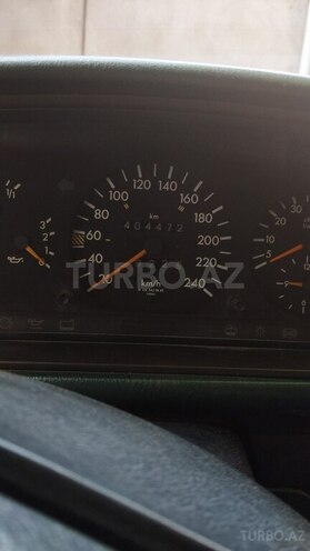 Mercedes E 220 1993, 404,472 km - 2.2 l - Bakı