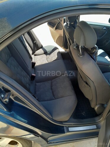 Mercedes C 180 2001, 270,000 km - 1.8 l - Bakı