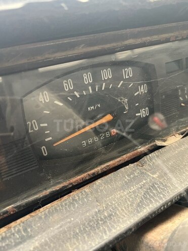 GAZ 24 1982, 99,000 km - 2.4 l - Masallı