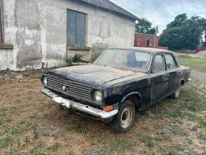 GAZ 24 1982, 99,000 km - 2.4 l - Masallı