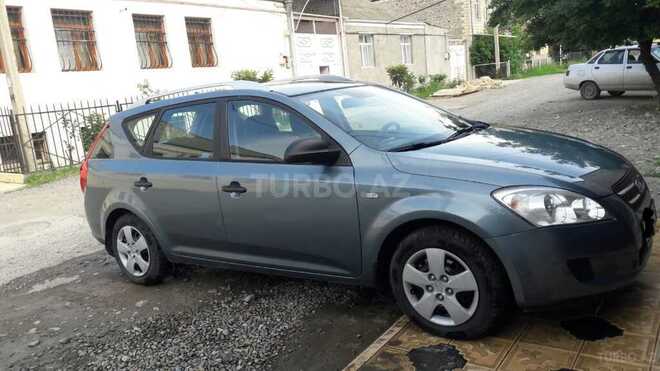 Kia Ceed 2009, 242,000 km - 1.4 l - Gəncə
