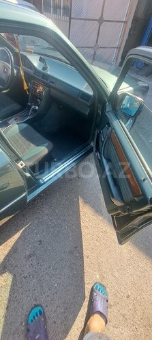 Mercedes E 200 1991, 400,000 km - 2.0 l - Bakı