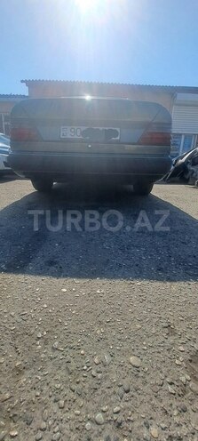 Mercedes E 200 1991, 400,000 km - 2.0 l - Bakı