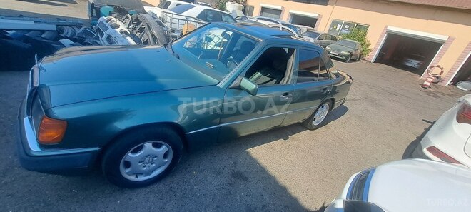 Mercedes E 200 1991, 400,000 km - 2.0 l - Bakı