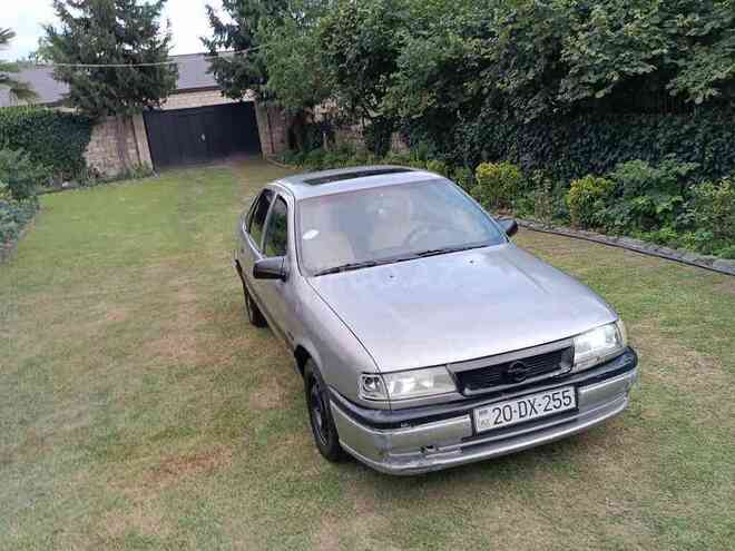 Opel Vectra 1995, 395,000 km - 1.8 l - Zaqatala