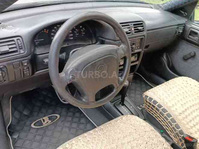 Opel Vectra 1995, 395,000 km - 1.8 l - Zaqatala