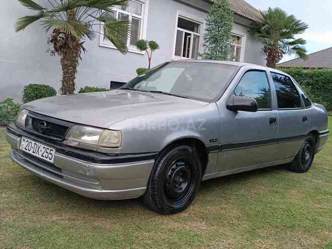 Opel Vectra 1995, 395,000 km - 1.8 l - Zaqatala