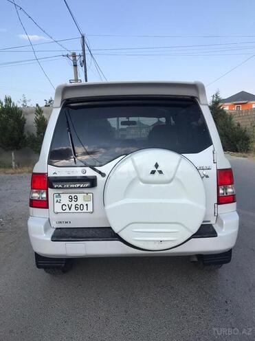 Mitsubishi Pajero io 2000, 278,000 km - 2.0 л - Bakı