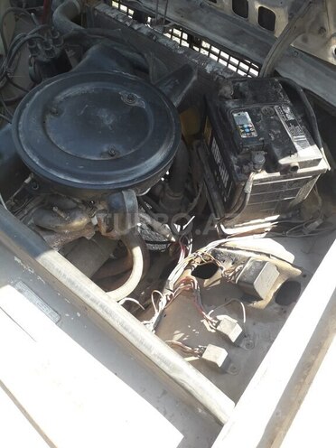 LADA (VAZ) 2106 1986, 182,000 km - 1.3 l - Yevlax