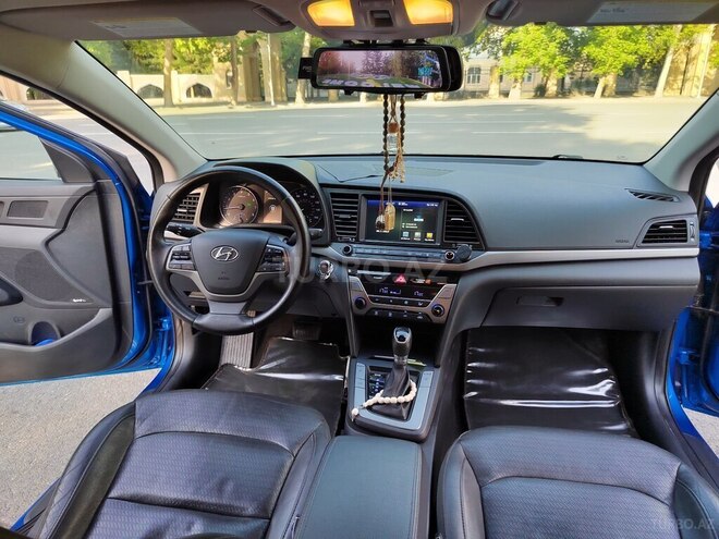 Hyundai Elantra 2017, 186,330 km - 2.0 l - Mingəçevir