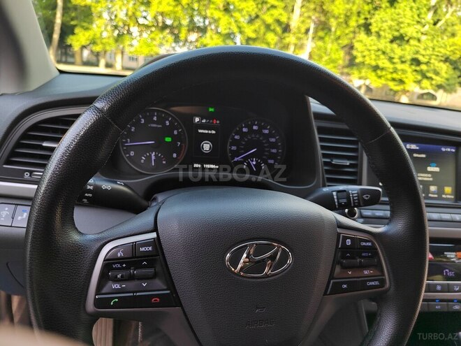 Hyundai Elantra 2017, 186,330 km - 2.0 l - Mingəçevir