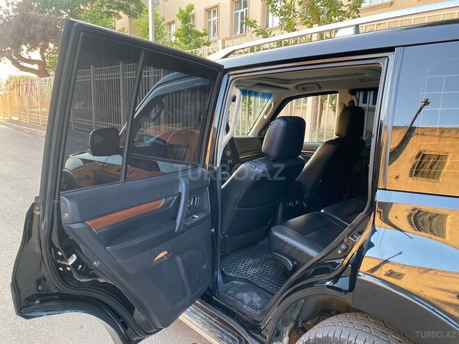 Mitsubishi Pajero 2007, 193,000 km - 3.0 л - Bakı