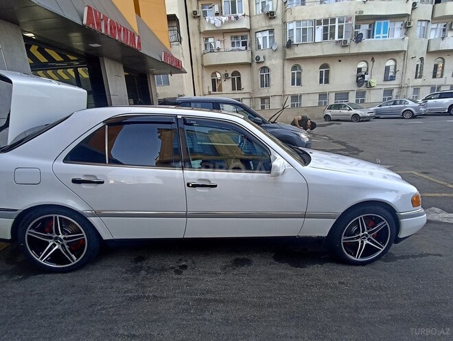 Mercedes C 230 1998, 275,410 km - 2.3 l - Bakı
