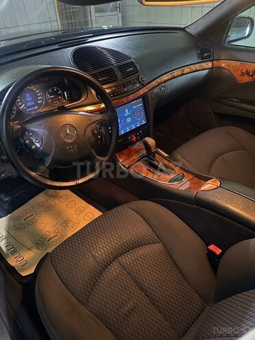 Mercedes E 220 2003, 386,500 km - 2.2 л - Bakı