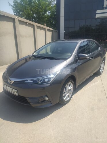 Toyota Corolla 2017, 90,000 km - 1.6 l - Bakı