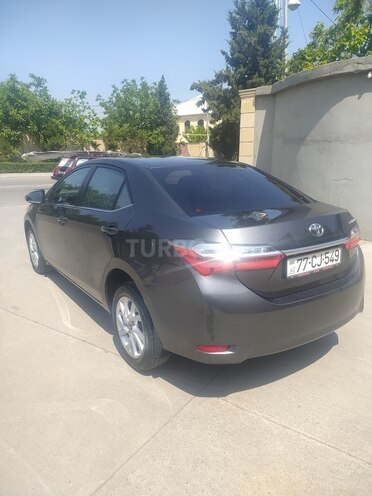 Toyota Corolla 2017, 90,000 km - 1.6 l - Bakı