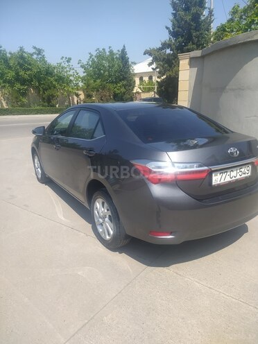 Toyota Corolla 2017, 90,000 km - 1.6 l - Bakı