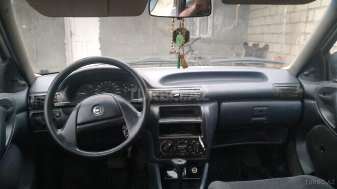 Opel Astra 1992, 200,000 km - 1.8 l - Gəncə