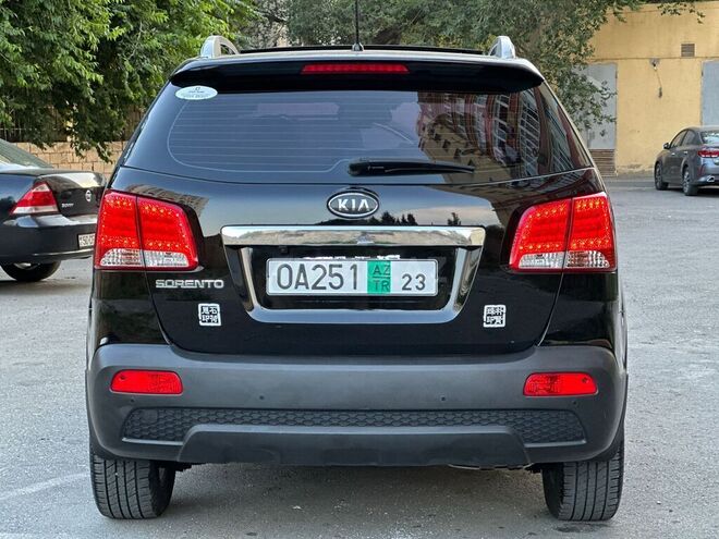 Kia Sorento 2011, 227,000 km - 2.0 л - Bakı