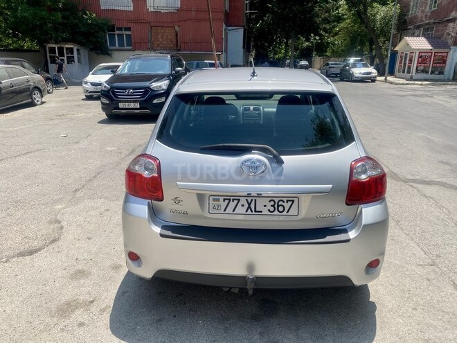 Toyota Auris 2011, 190,000 km - 1.4 l - Bakı