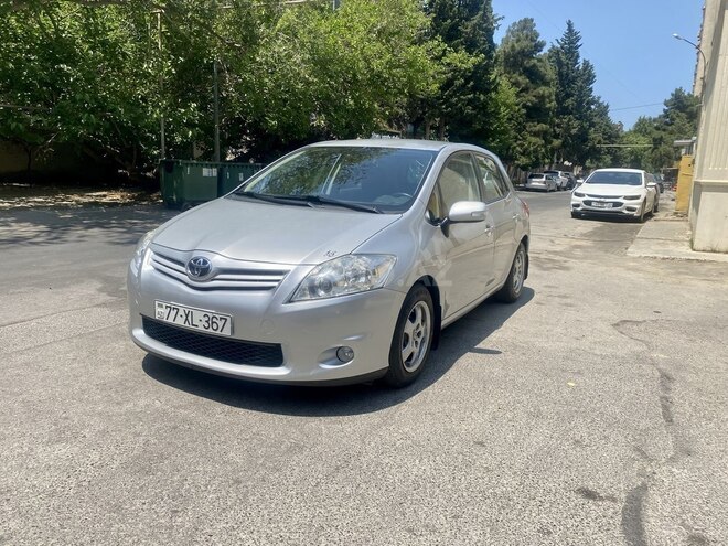 Toyota Auris 2011, 190,000 km - 1.4 l - Bakı