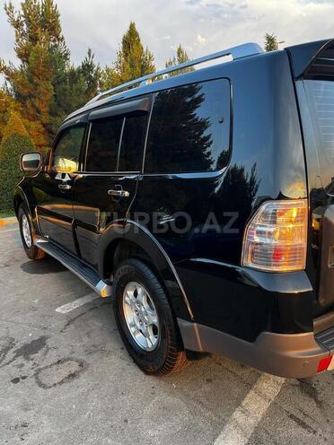Mitsubishi Pajero 2007, 236,000 km - 3.0 l - Gəncə