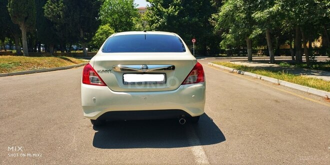 Nissan Sunny 2014, 92,700 km - 1.5 l - Bakı