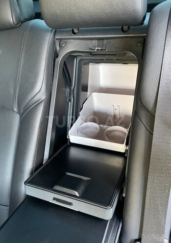 BMW 750 2011, 178,000 km - 4.4 l - Bakı