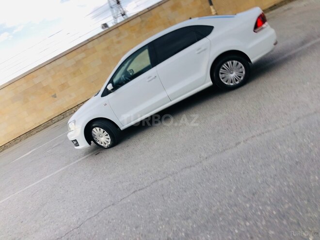 Volkswagen Polo 2018, 129,000 km - 1.6 l - Bakı
