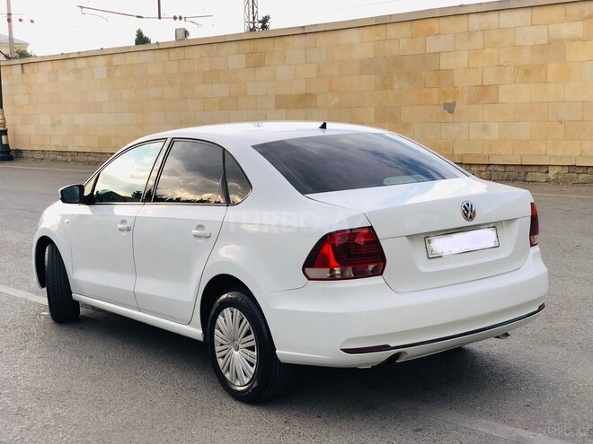 Volkswagen Polo 2018, 129,000 km - 1.6 l - Bakı
