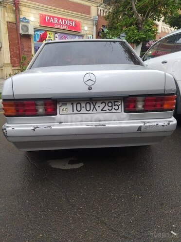 Mercedes 190 1991, 380,000 km - 2.5 l - Gəncə