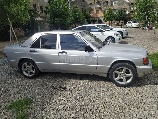 Mercedes 190 1991, 380,000 km - 2.5 l - Gəncə