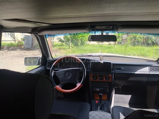 Mercedes 190 1991, 380,000 km - 2.5 l - Gəncə