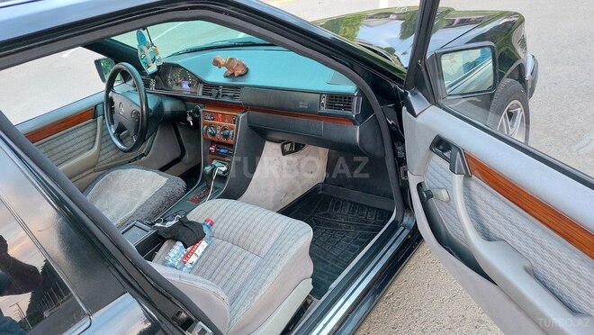 Mercedes E 220 2021, 123,456 km - 2.2 l - Masallı